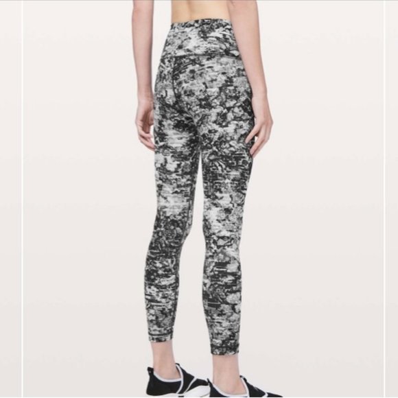 Lululemon Wunder Under High-Rise 7/8 Tight Lace Starlight Black White Size 4 - Picture 6 of 7